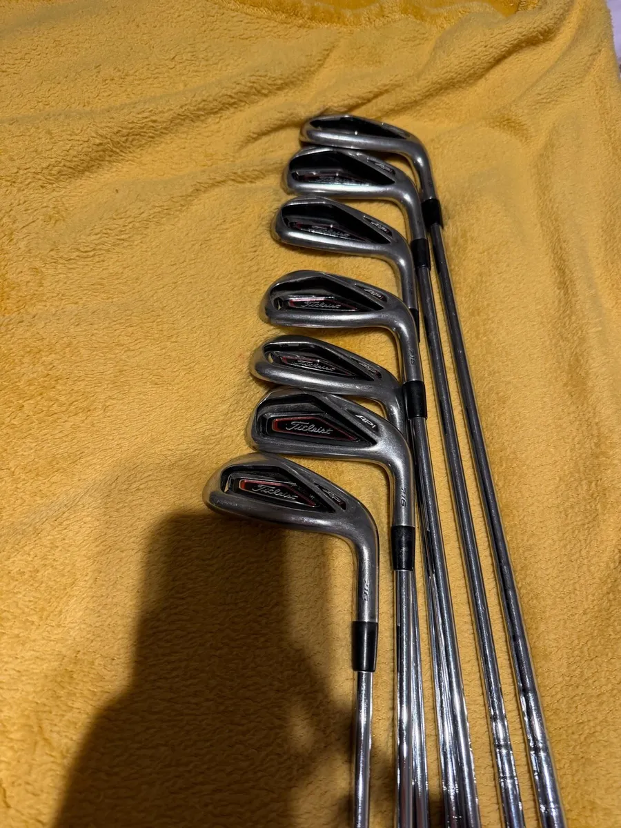 Golf clubs for sale - Image 1