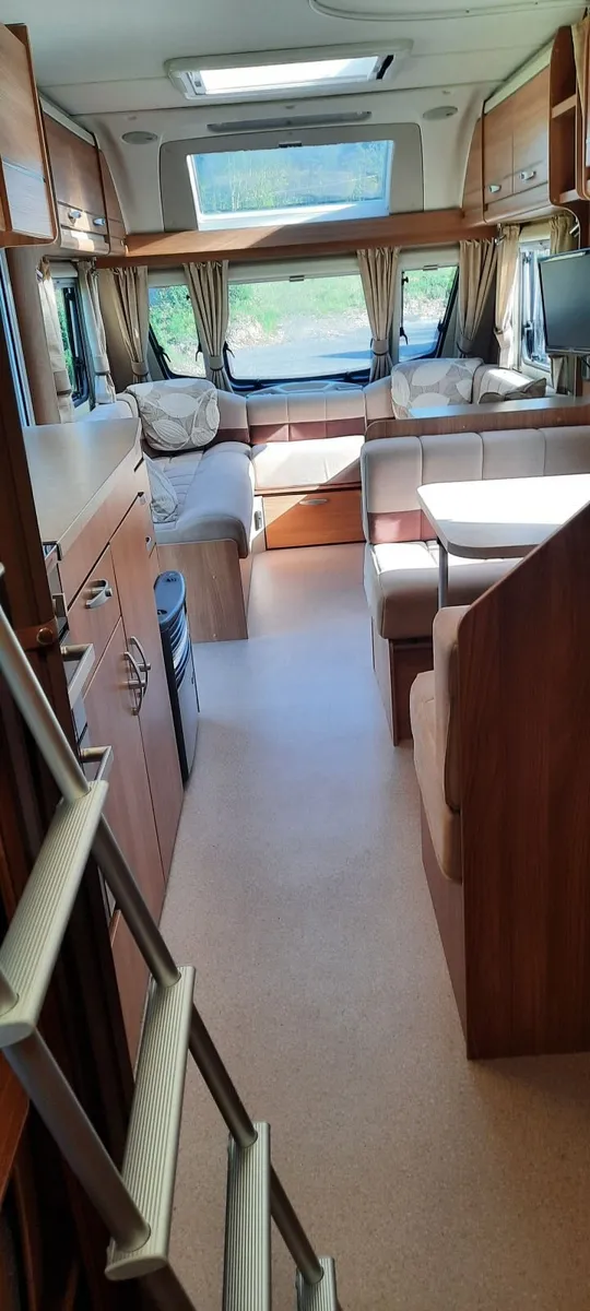 Caravan - Swift Cha;;enger Sport 636 - Image 3