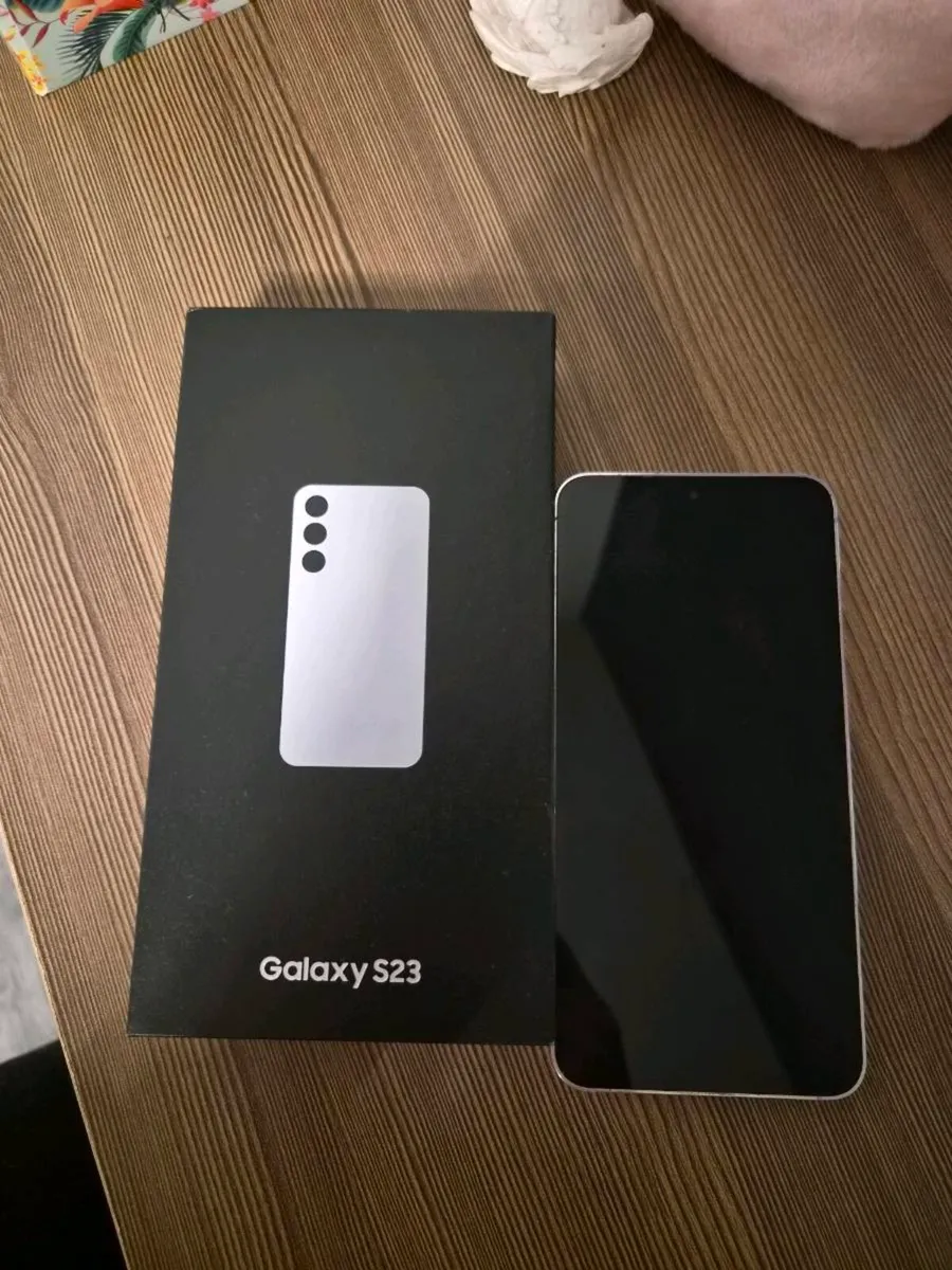 Samsung Galaxy s23 - Image 2