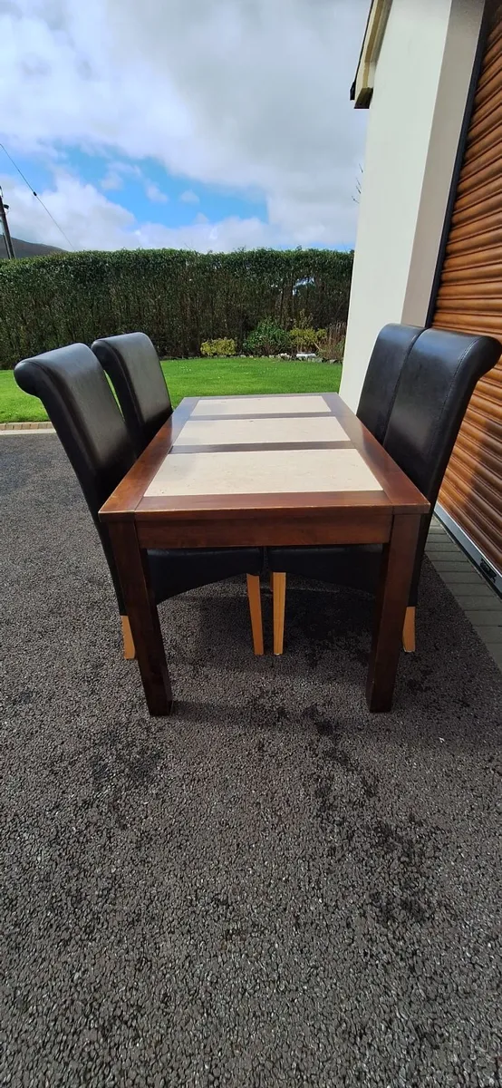 Table + 6 chairs - Image 3