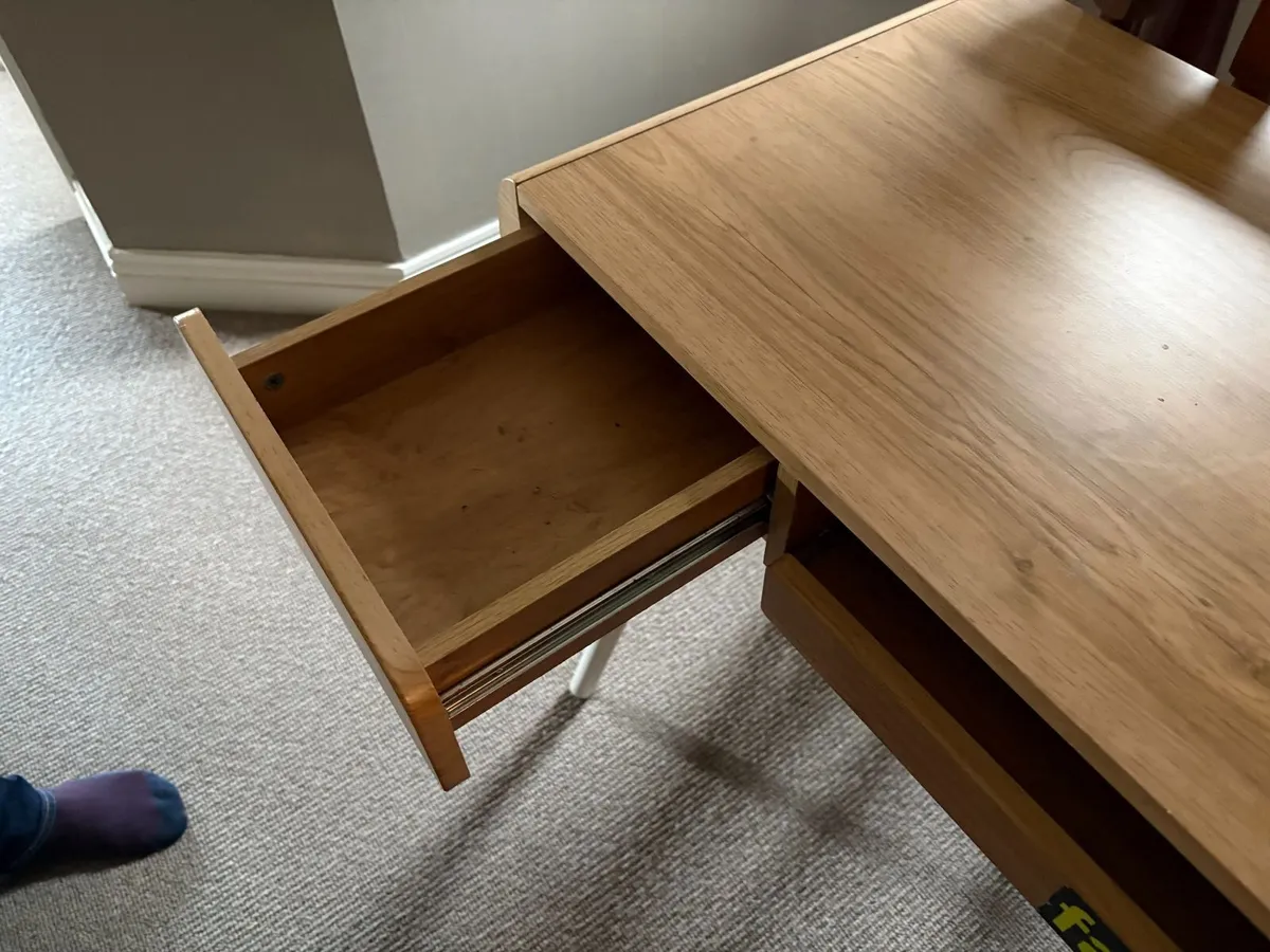 desk for sale - Image 4