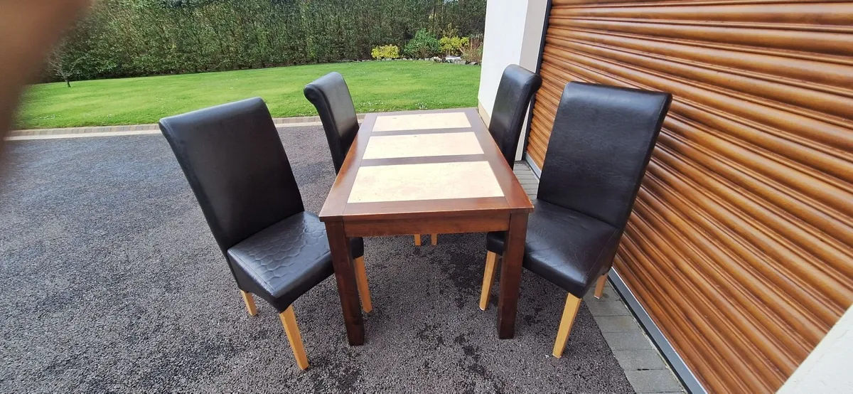 Table & 6 chairs - Image 3