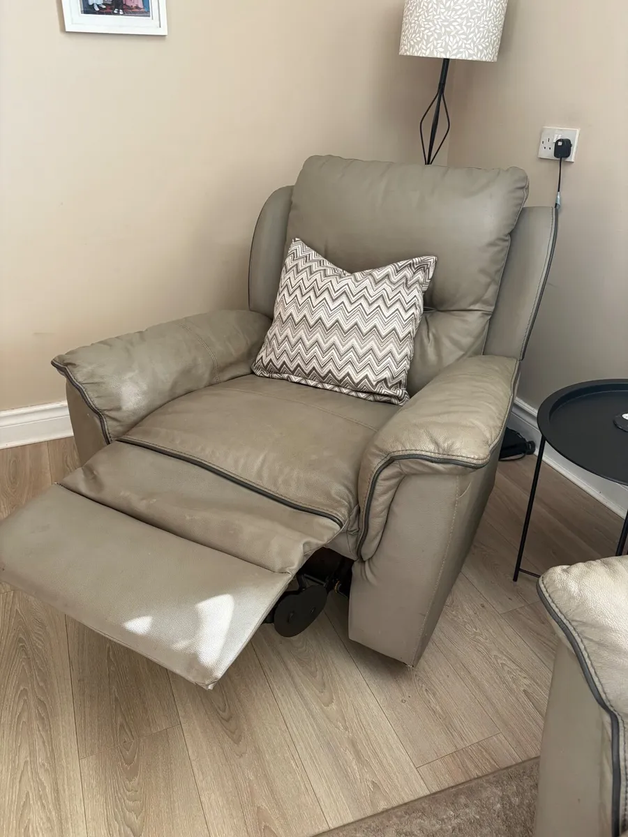 2 seater and 1 seater grey leather recliner sofas - Image 1