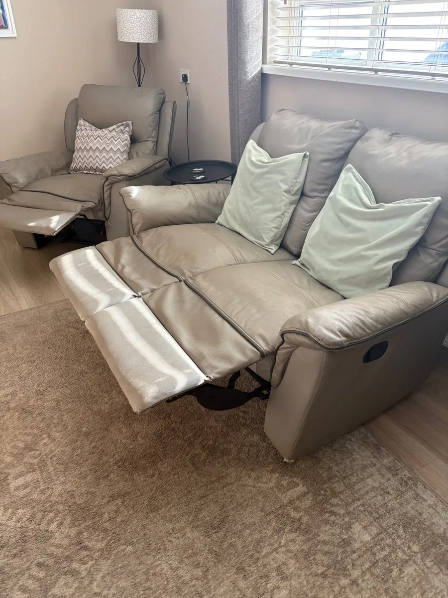 2 seater and 1 seater grey leather recliner sofas - Image 3