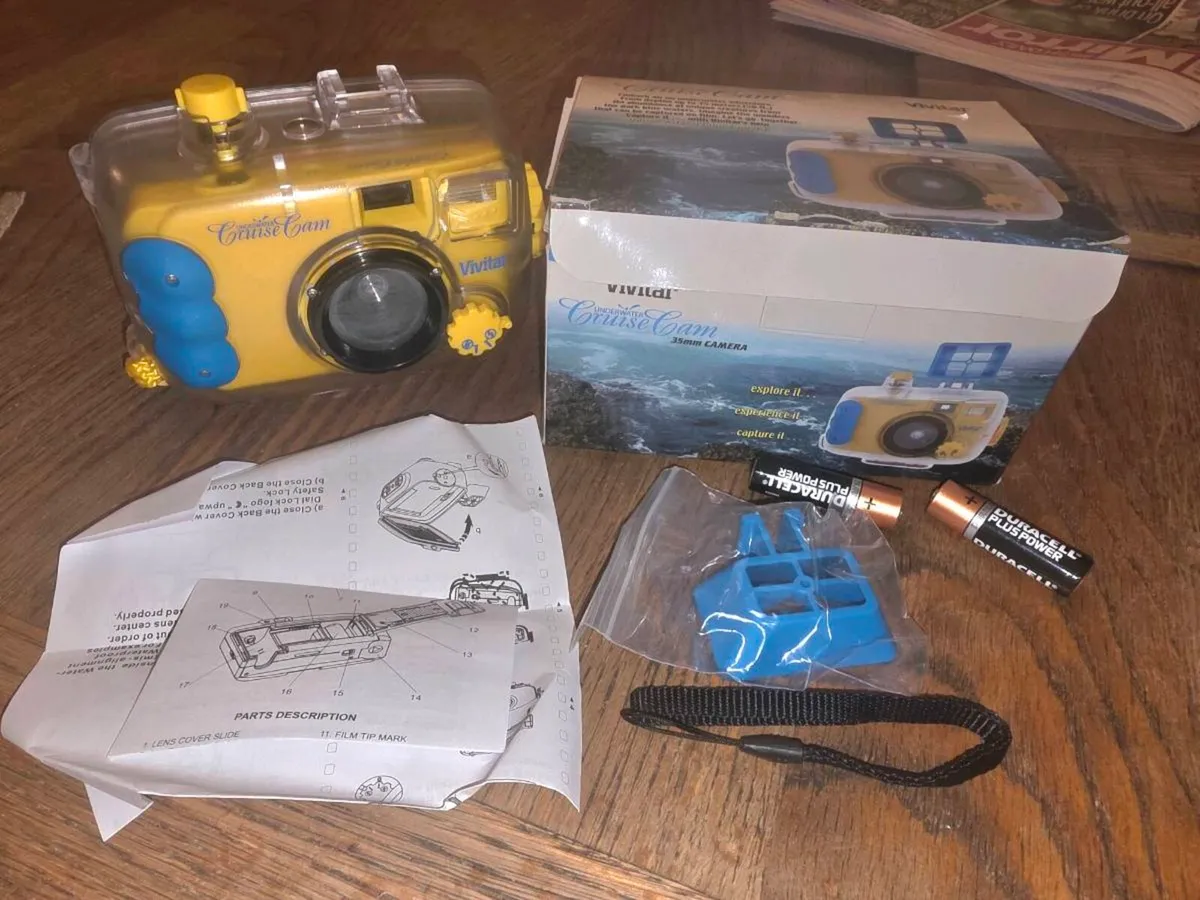 VIVITAR UNDERWATER CRUISE, Brand New 35mm CAMERA ! - Image 2