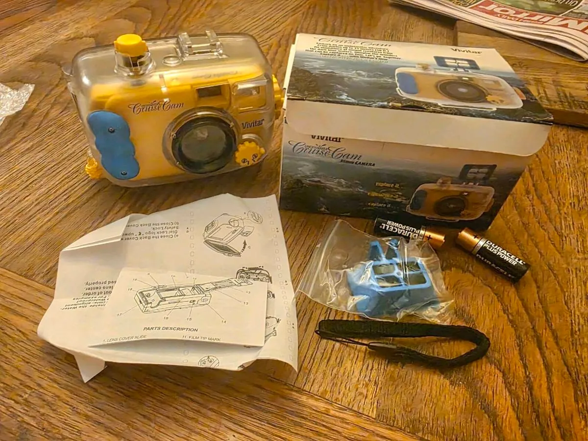 VIVITAR UNDERWATER CRUISE, Brand New 35mm CAMERA ! - Image 3