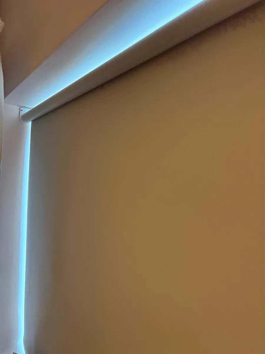 Blackout roller blind x2 - Image 2