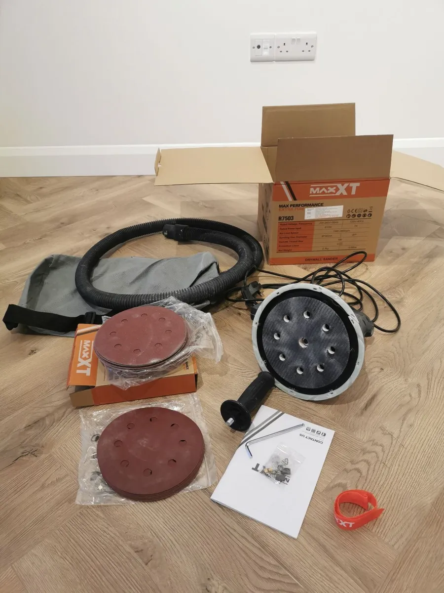 MAXXT Drywall Handheld Sander - Image 1
