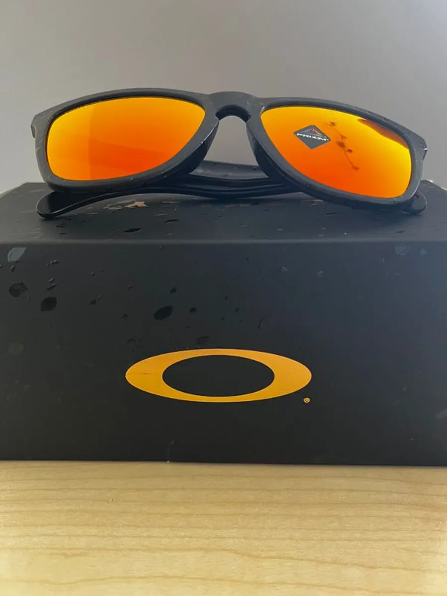 Oakley sunglass - Frogskin - Image 2