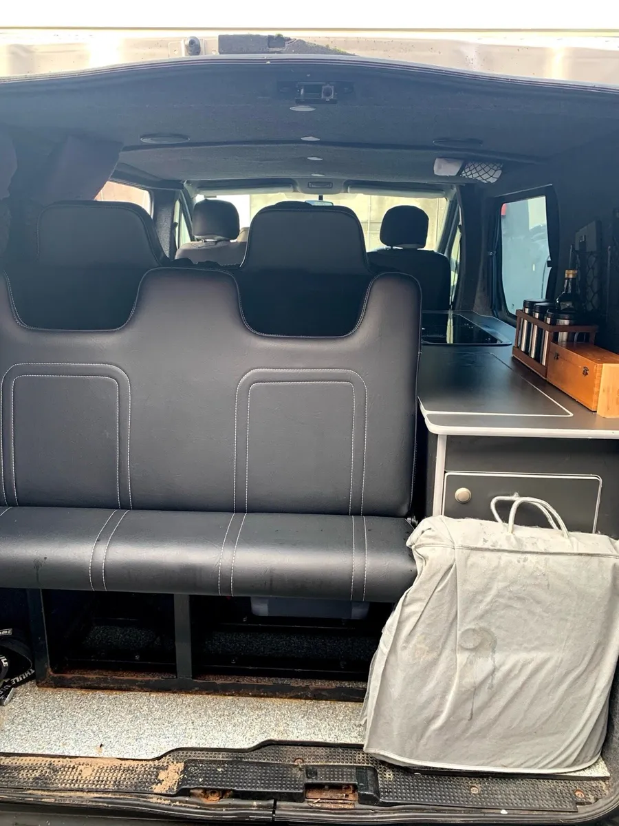 Opel Vivaro Camper Van 2003 - Image 2