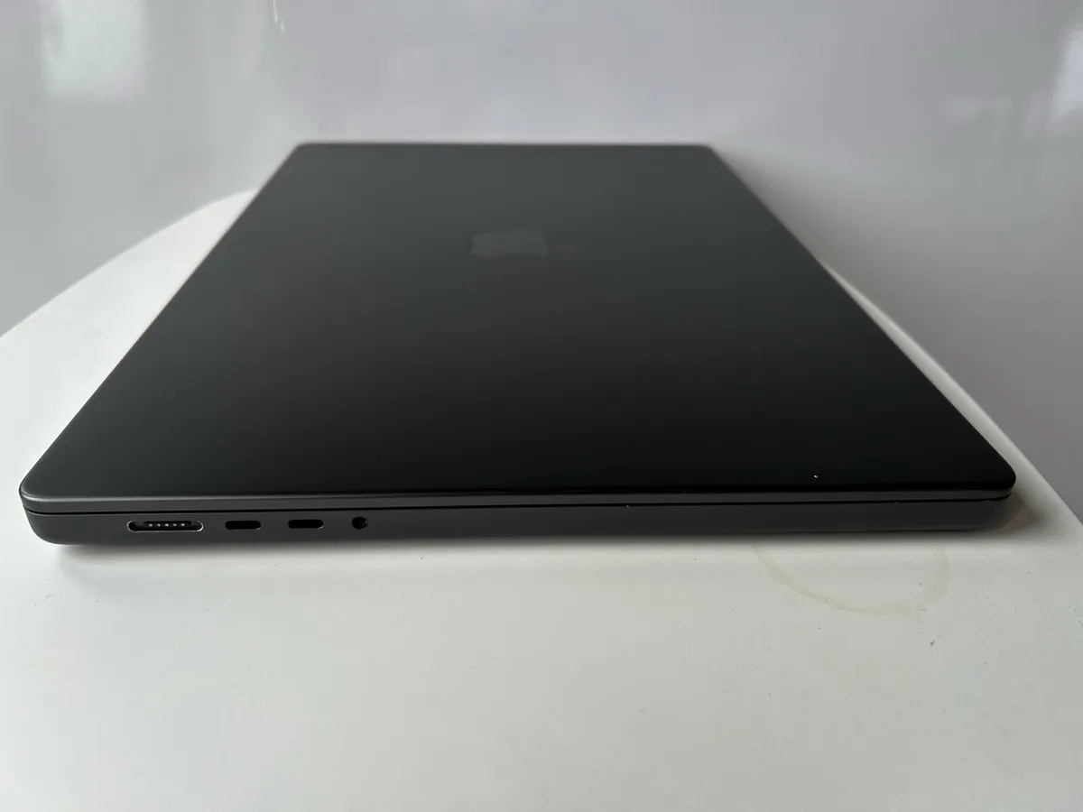 MacBook Pro M3 16” Pro chip - Image 3
