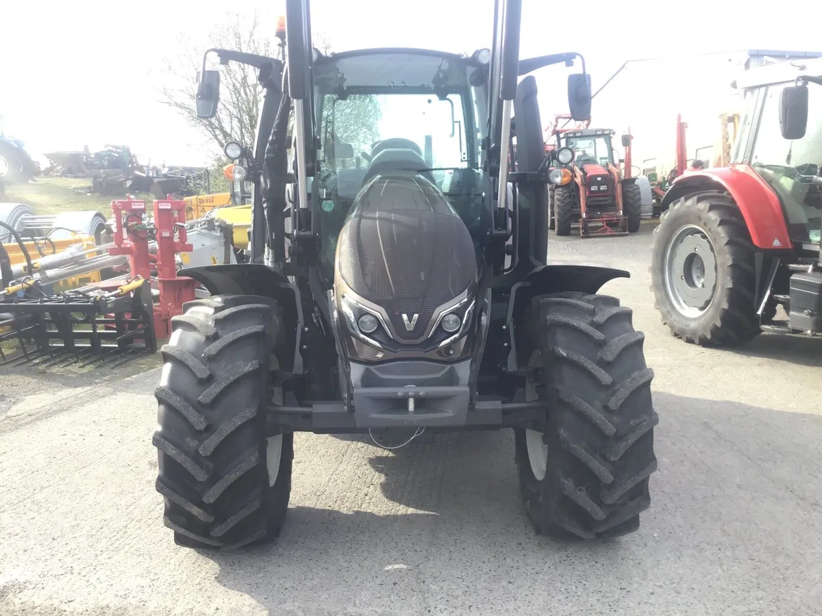 Valtra G115 with Loader - Image 4