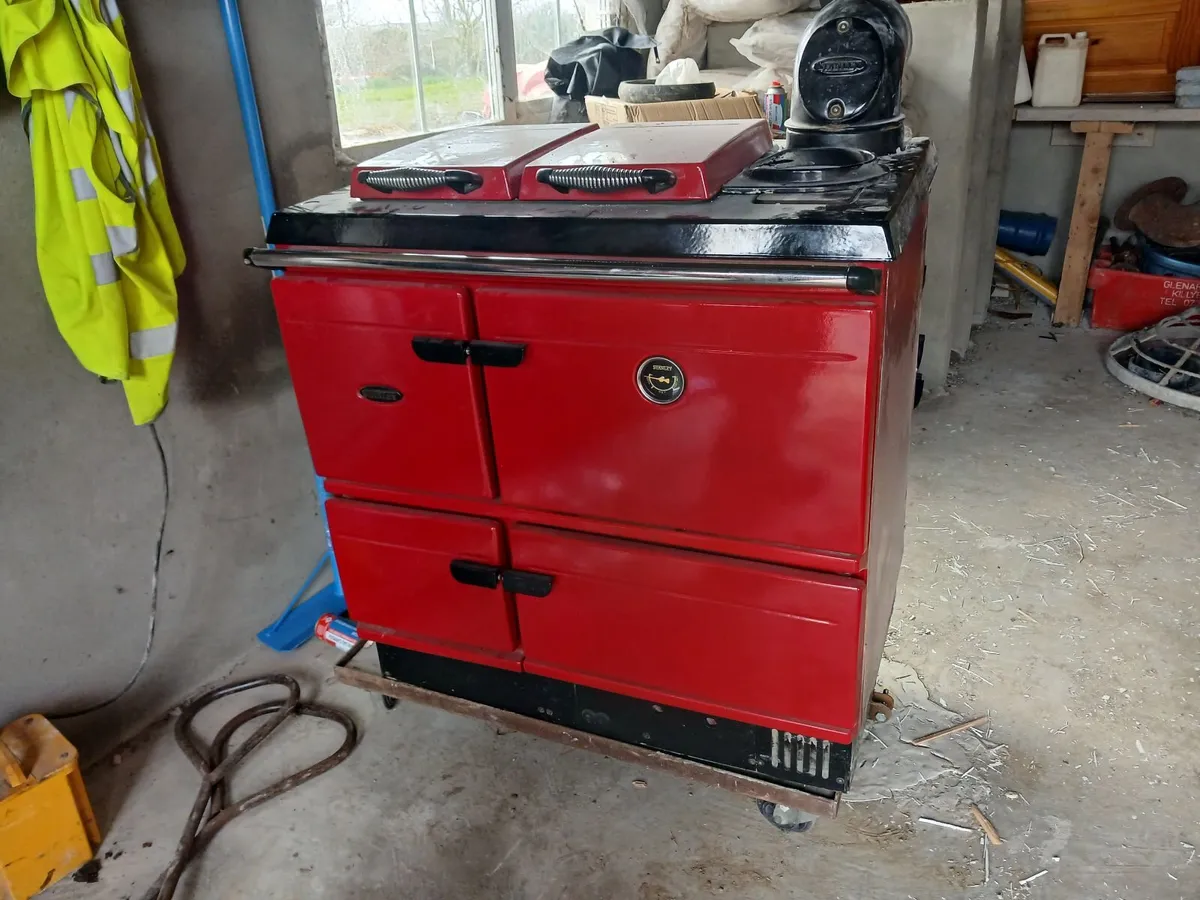 Oil boiler - Image 1