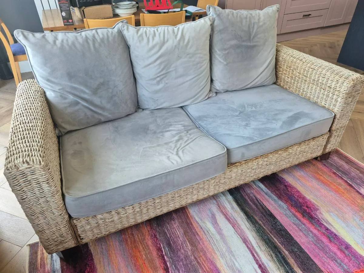 Sofa (Dublin 16)