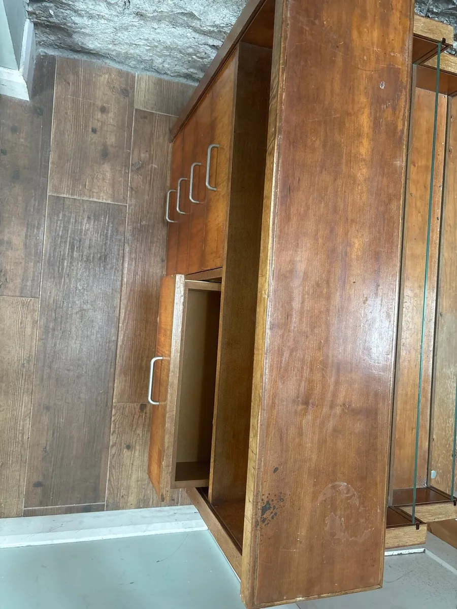 Mid century shop display unit - Image 4