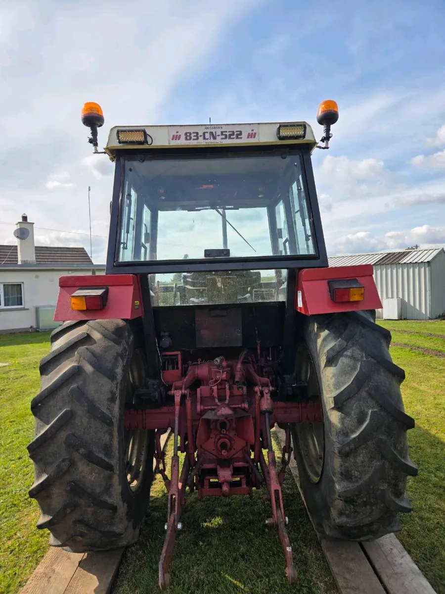 International 784 - Image 4