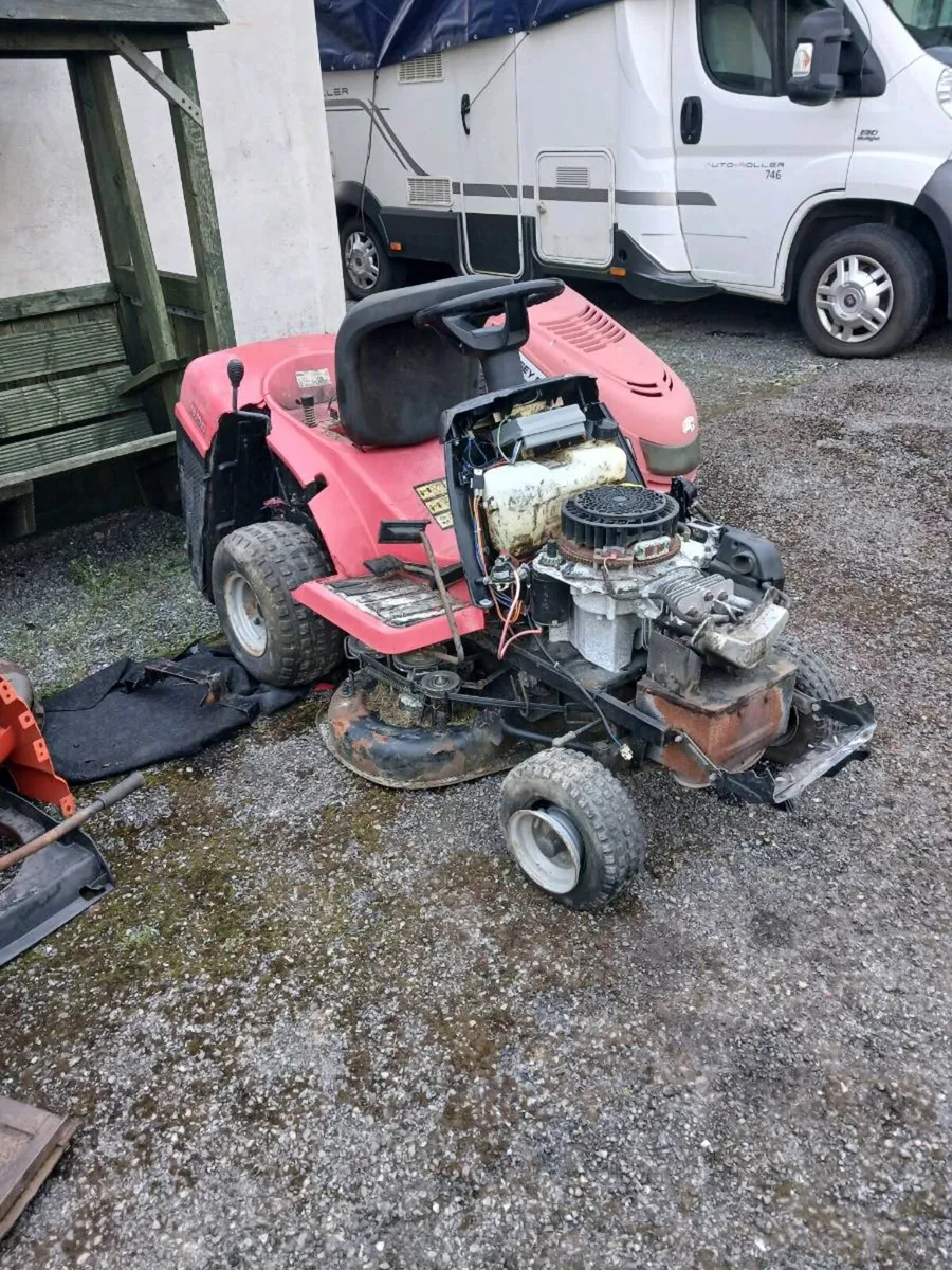 Ride on mowers breaking for parts - Image 2