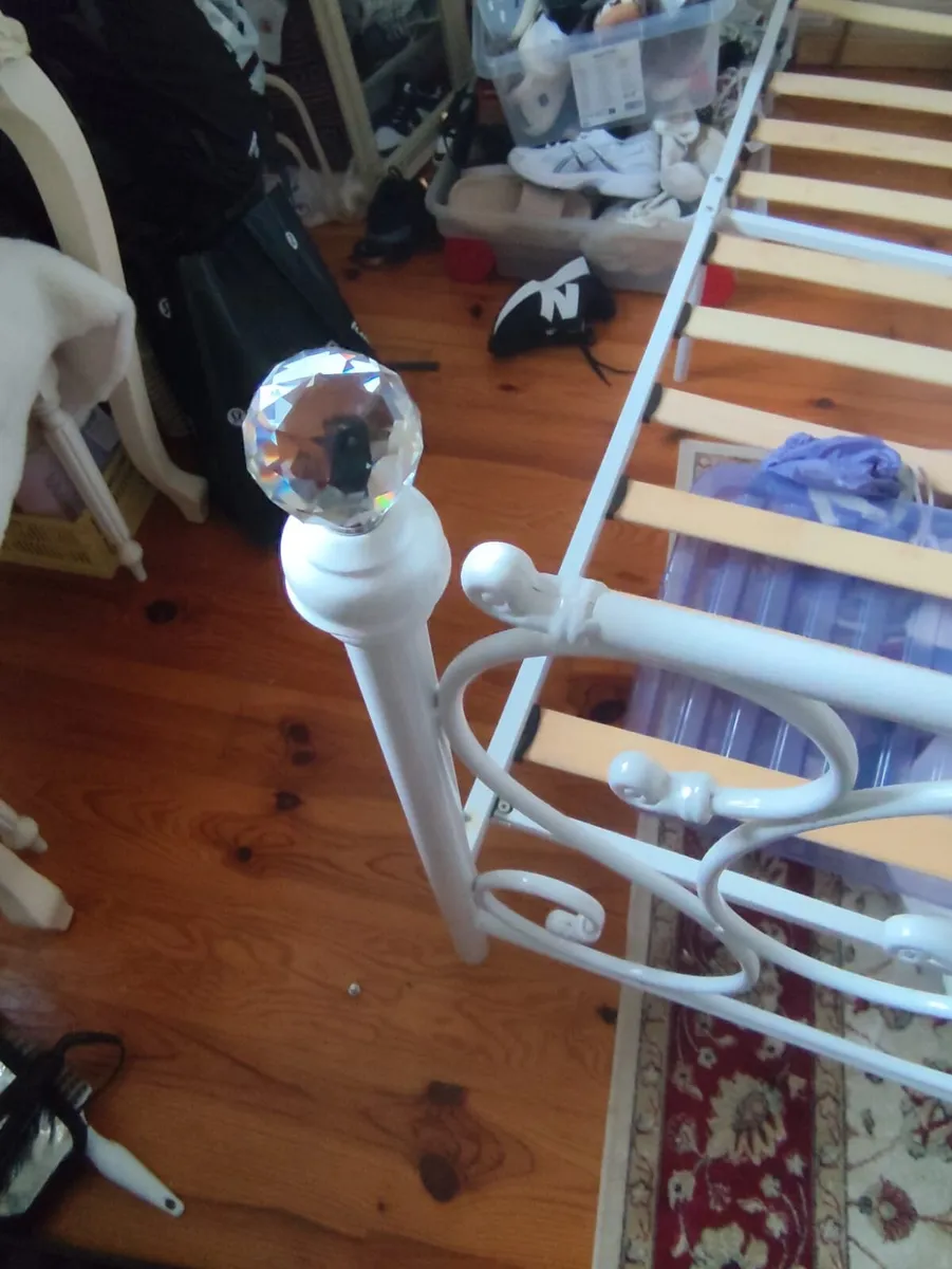 New double bed ,,need Gon asap 65 euro - Image 4