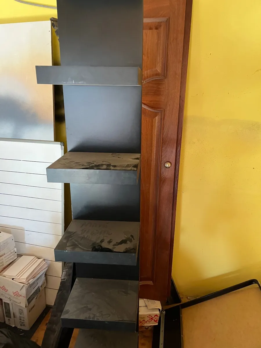 Night stand coffee table chest of drawers - Image 1