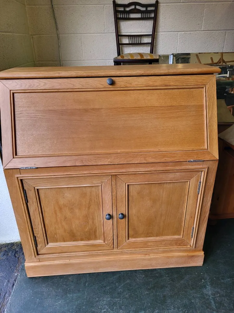 Two lovely Bureau - Image 1