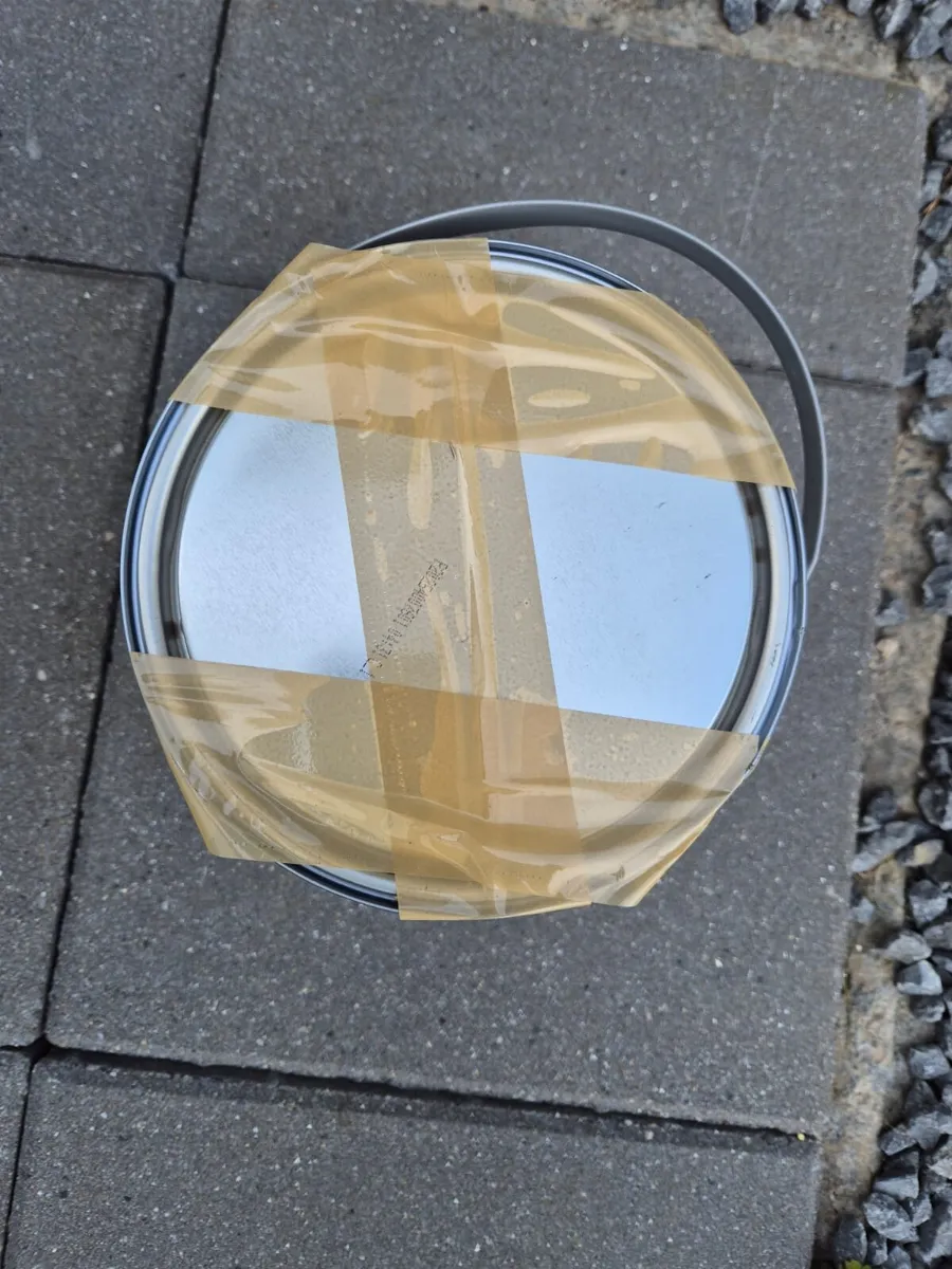 5l Benjamin Moore Northwood Brown Paint - Image 2