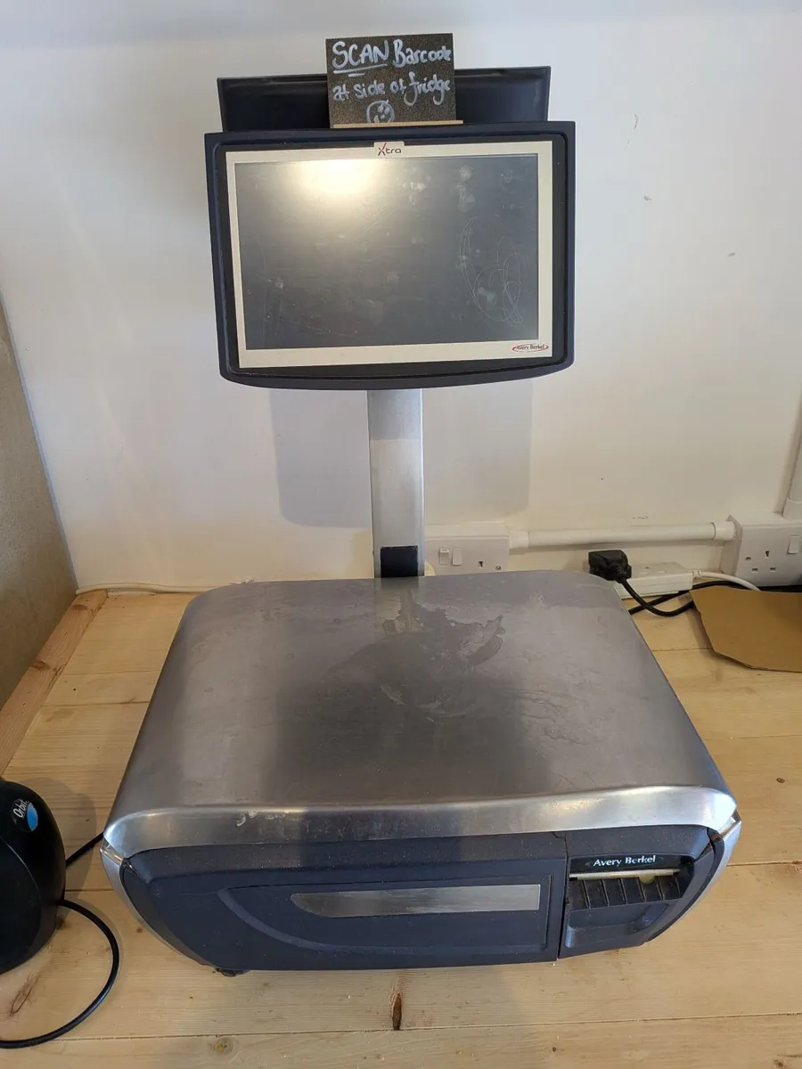 Avery Berkel XTI 400 Weighing Scales