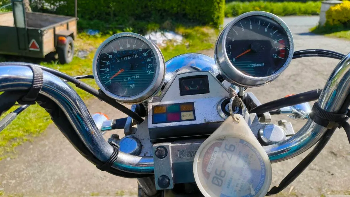 Motorcycle - Image 4