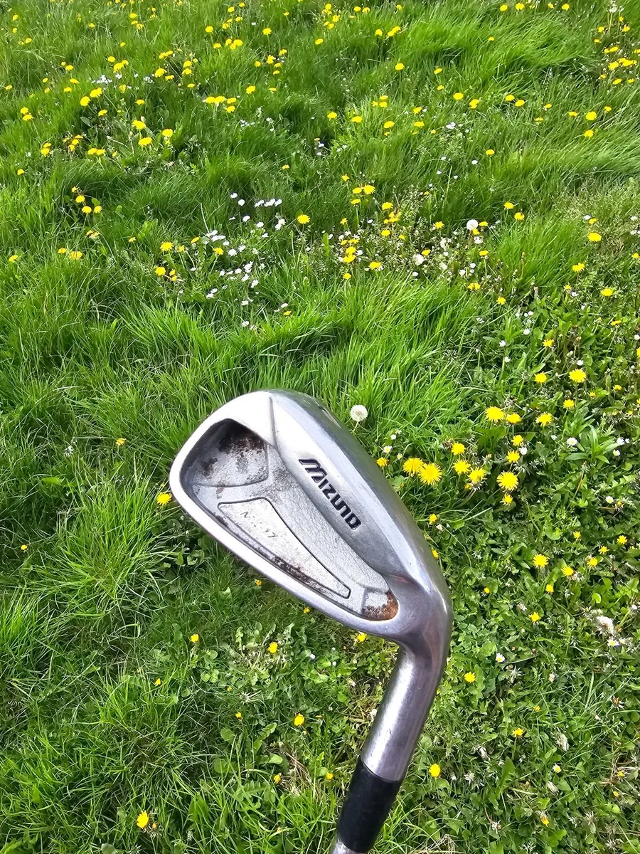 Mizuno MX-17 4 Iron - Image 1