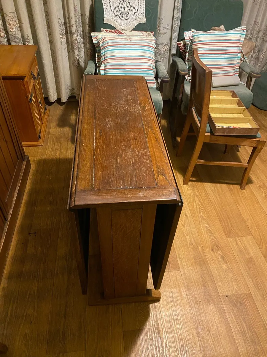 Vantage table - Image 2