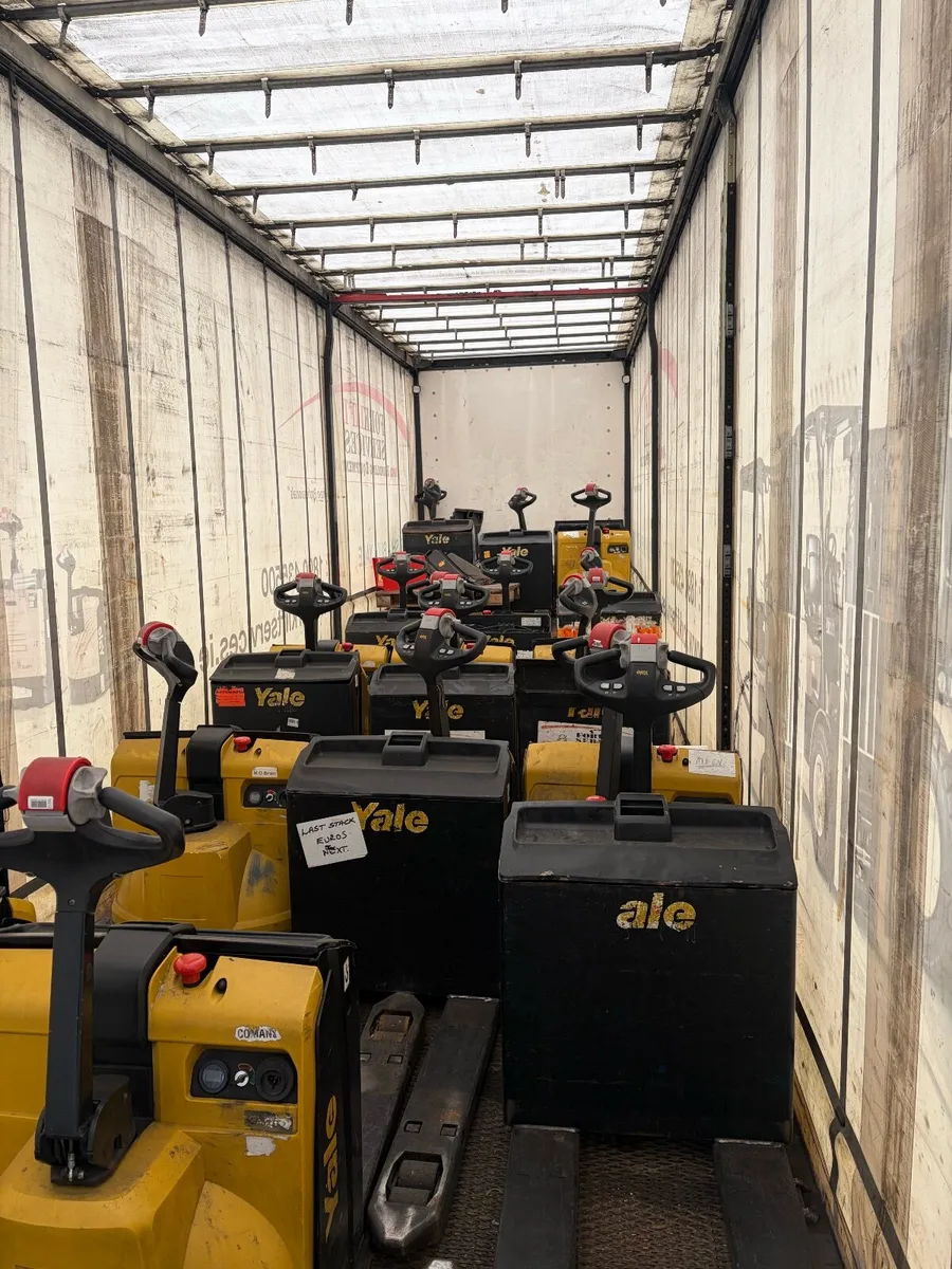Yale mp16 power pallet trucks - Image 1