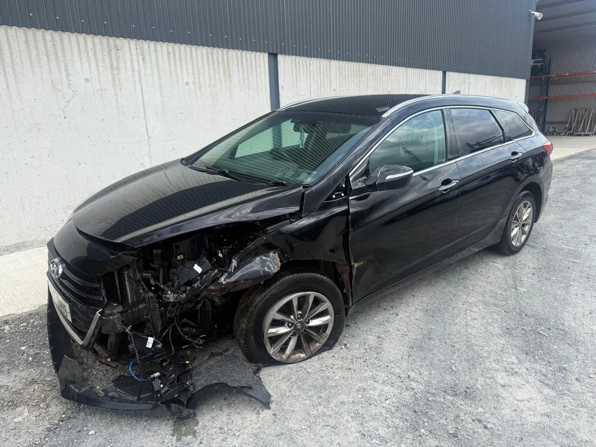2018 Hyundai i40 Estate1.7Diesel - Image 4