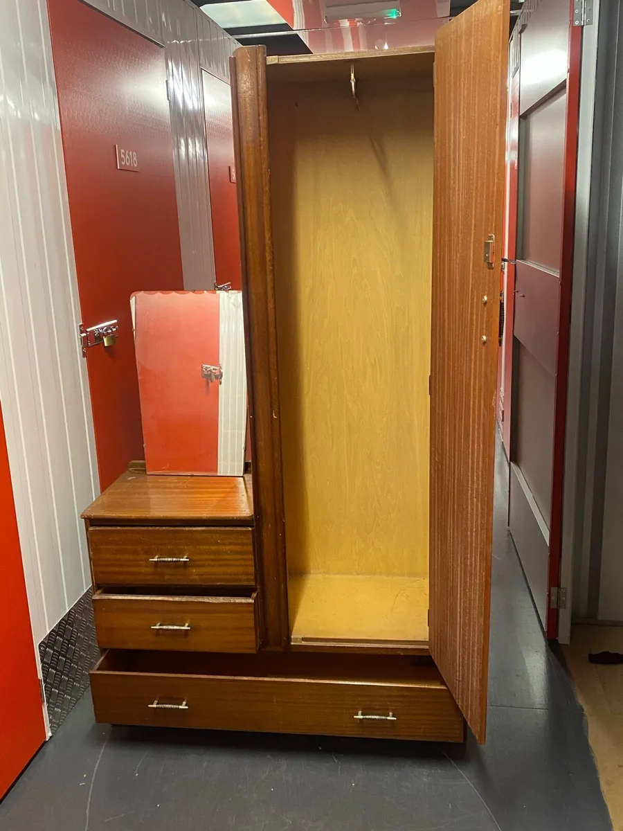 Wardrobe - Image 2