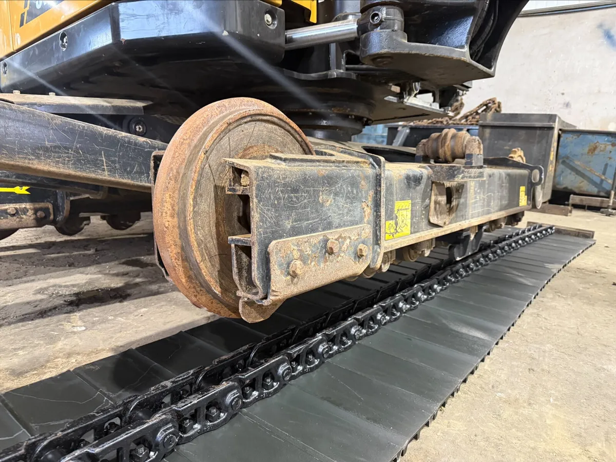 Tracks Fitted @ Undercarriage Ireland - Image 1