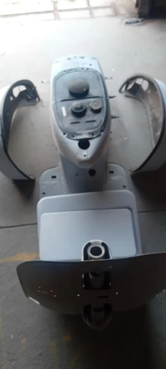 LML body panels - Image 2