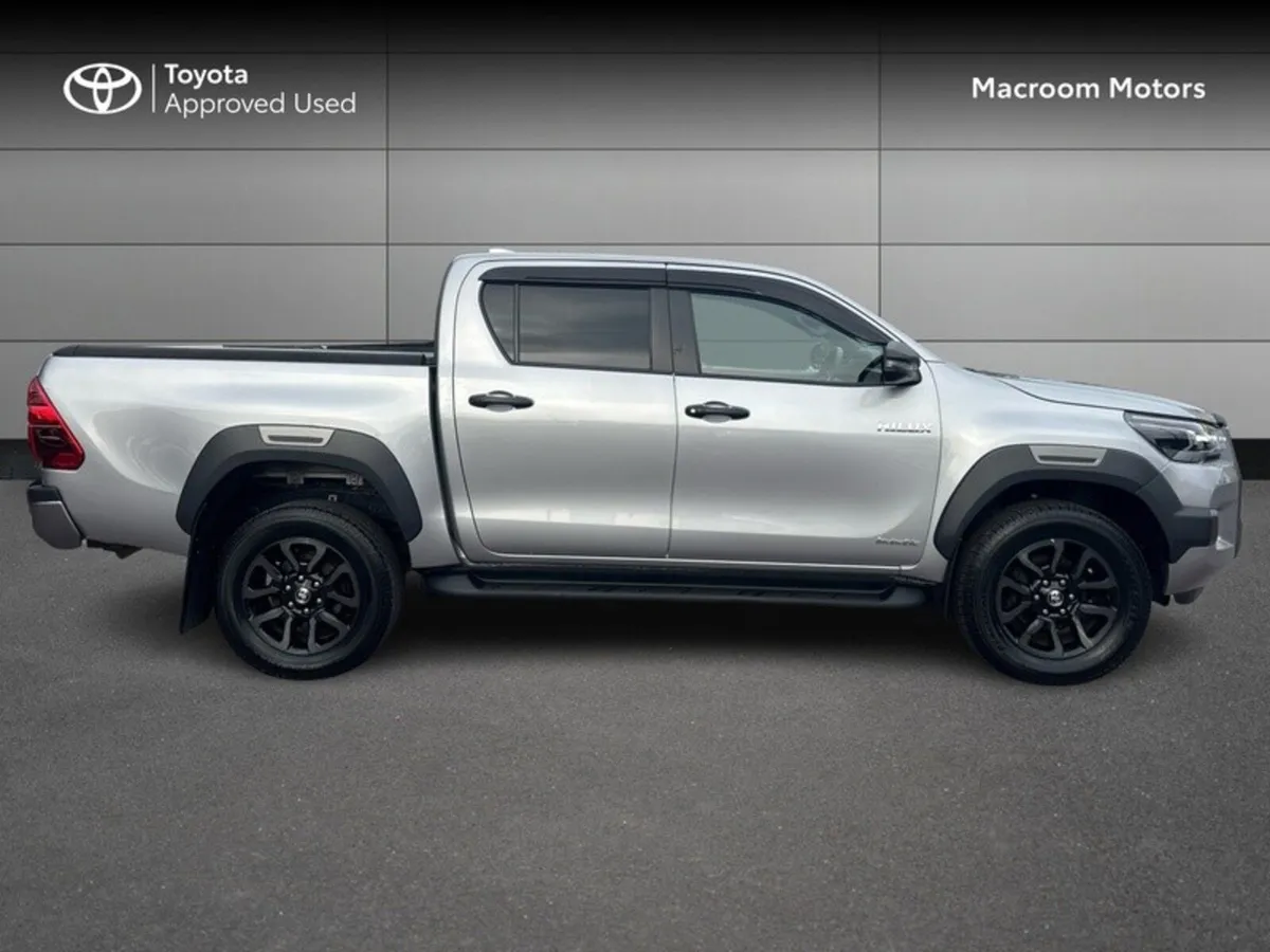 Toyota Hilux USED CAR SALE!!  HILUX 2.8 INVINCIBLE - Image 3