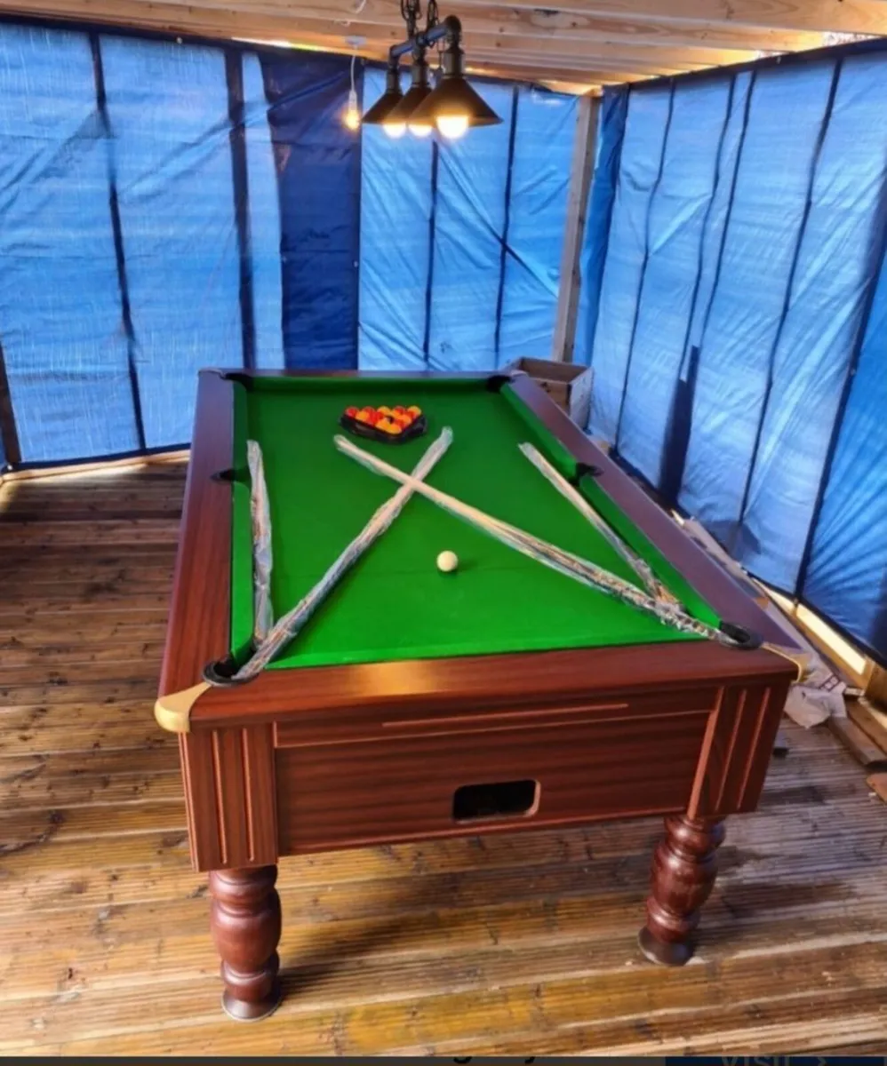 Pool table