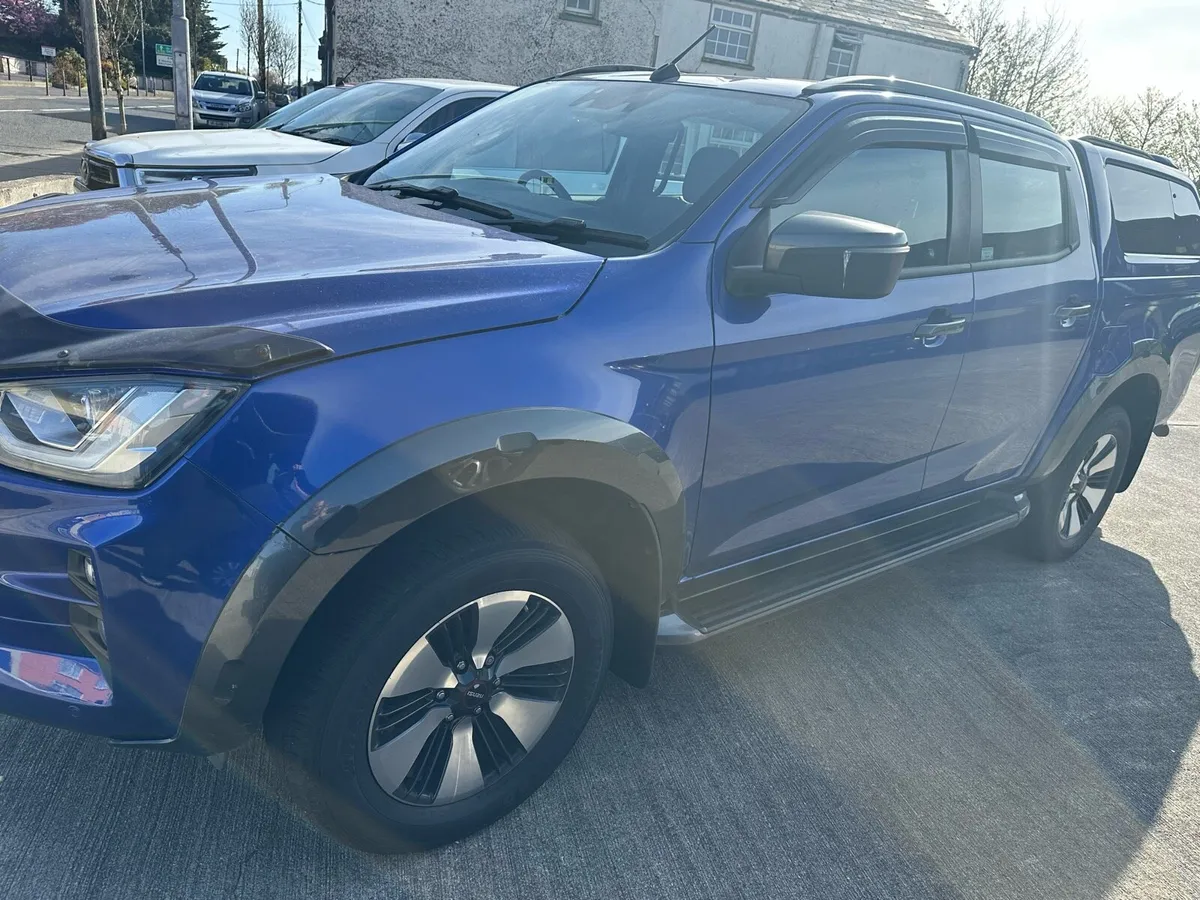 Isuzu D-Max - Image 2