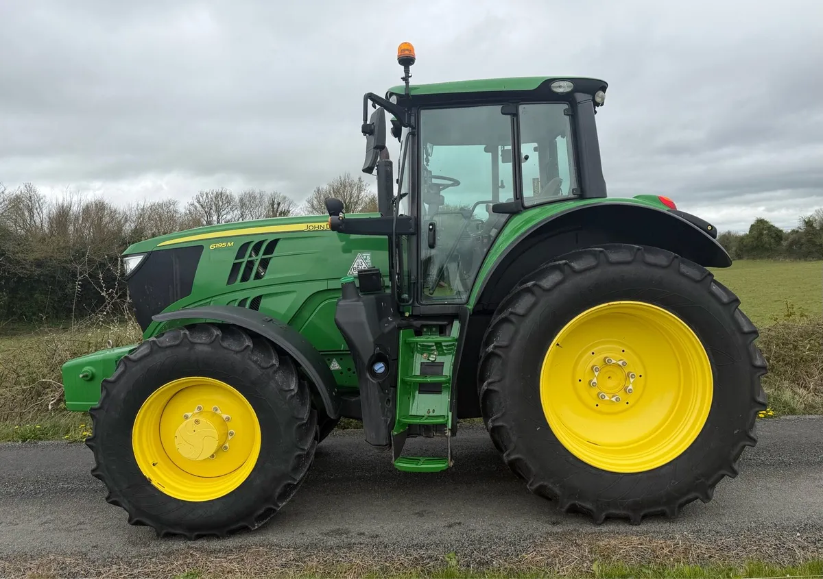 211 JOHN DEERE 6195M **REDUCED** - Image 4