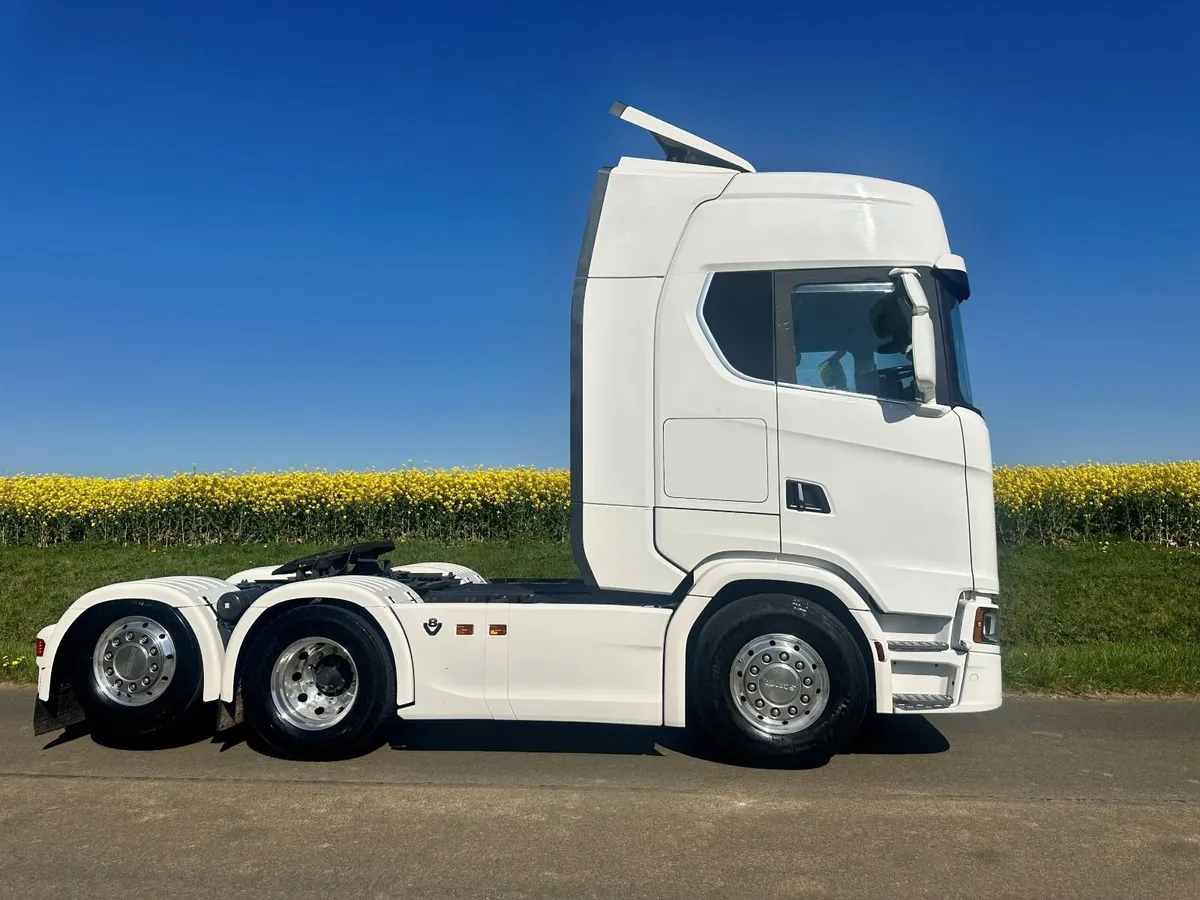 Scania V8 590 6x2 Tag axle - Image 2