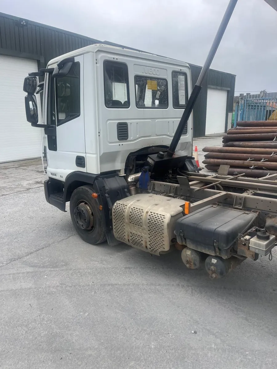 Trucks - Image 3