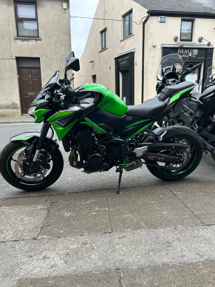 221 Kawasaki Z900 - Image 2