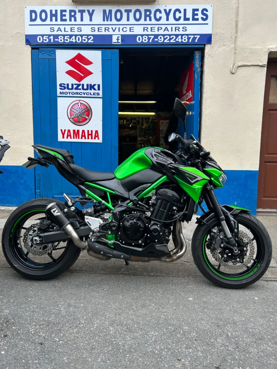 221 Kawasaki Z900 - Image 1