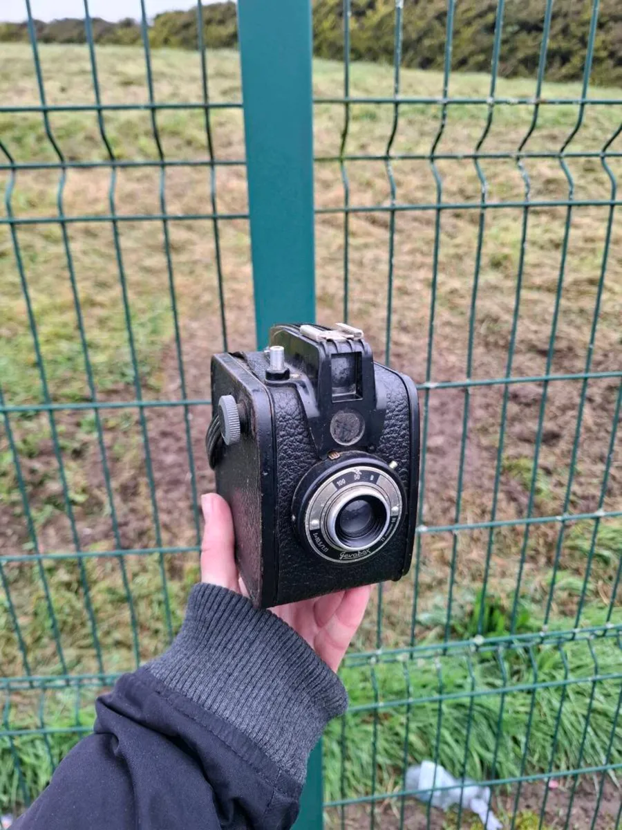 Vintage camera postage possible - Image 1