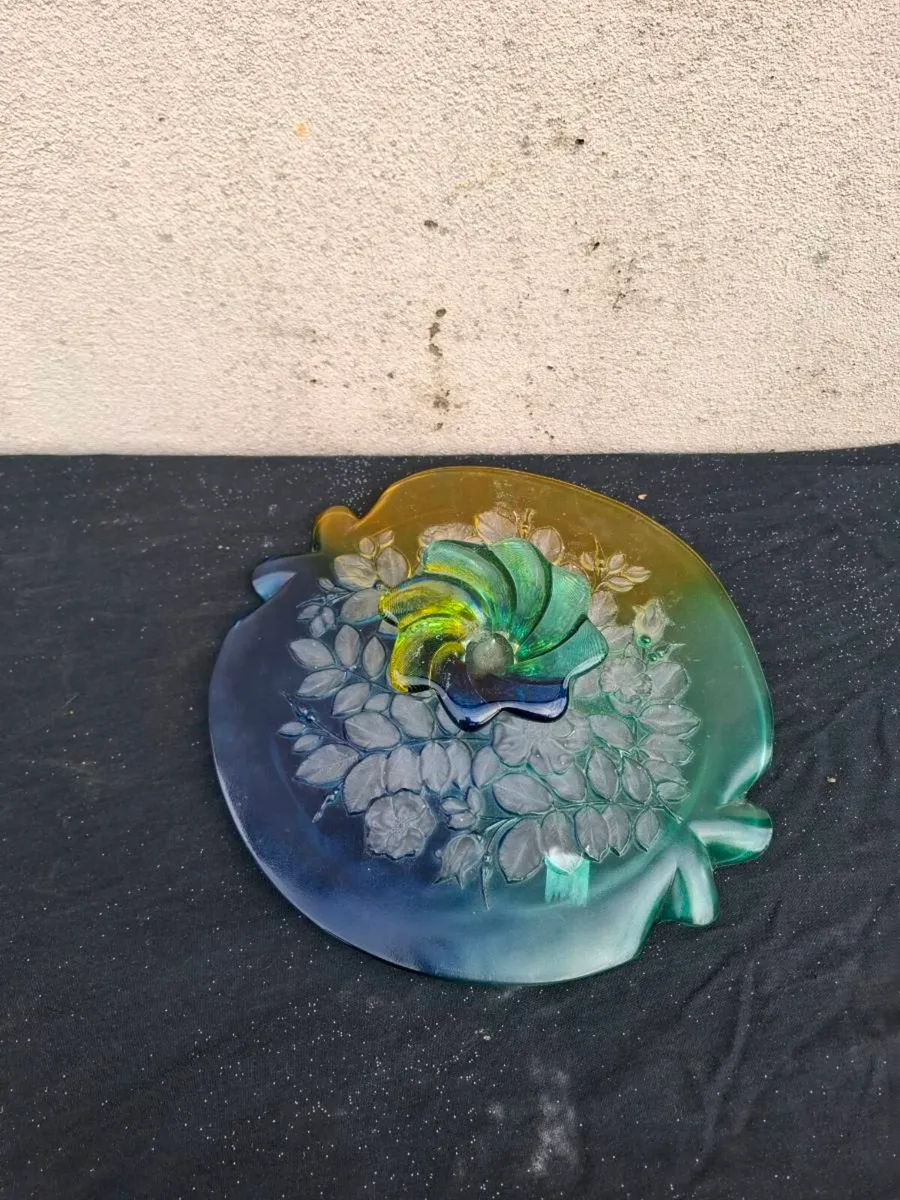 Glass cake stand postage possible - Image 2