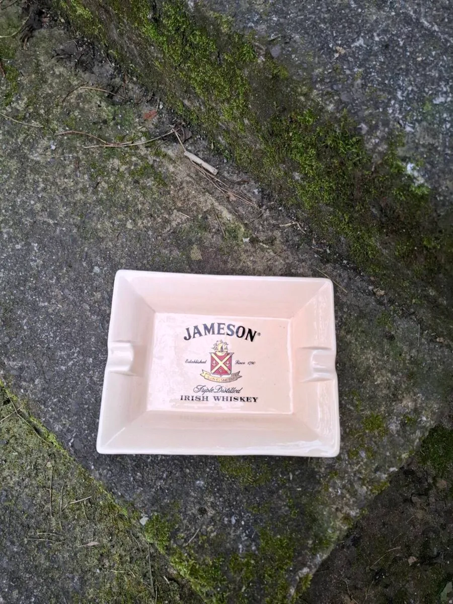 Jameson ashtray postage possible - Image 1