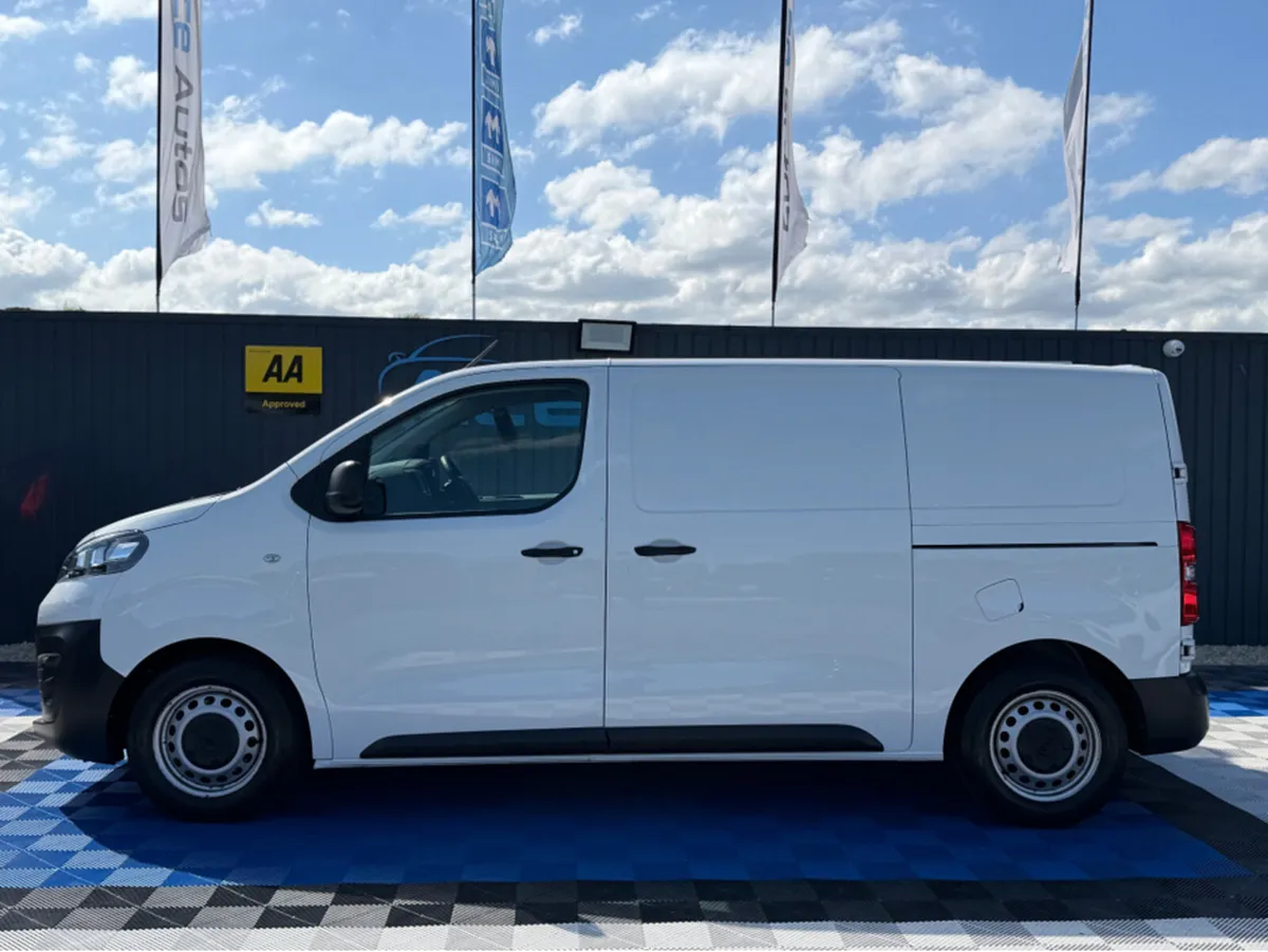 Opel Vivaro 3 SEATER - 1.5 DIESEL - MANUAL - 12M W - Image 4