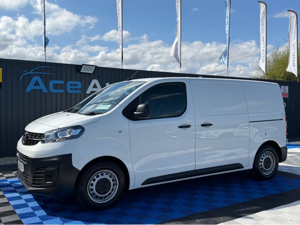 Opel Vivaro 3 SEATER - 1.5 DIESEL - MANUAL - 12M W - Image 4
