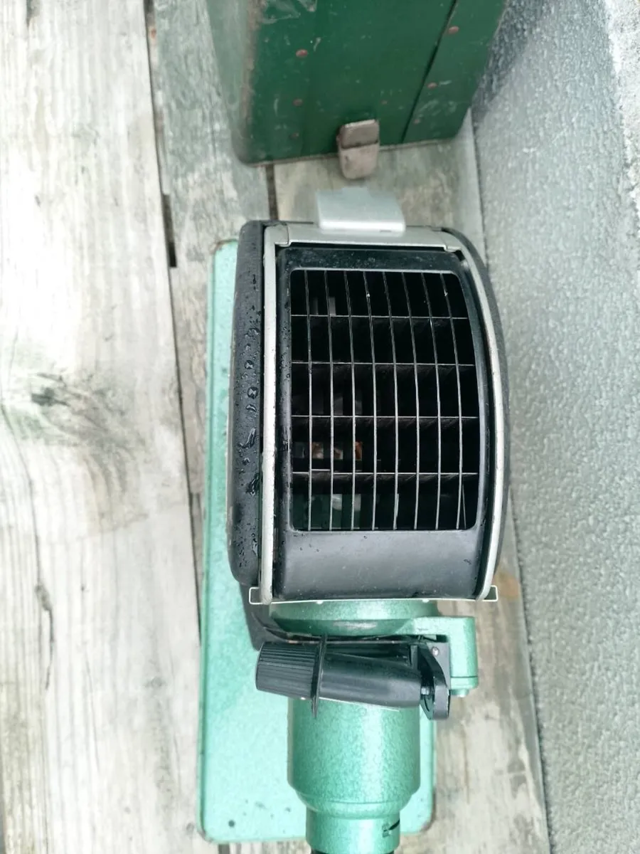 Vintage projector - Image 2