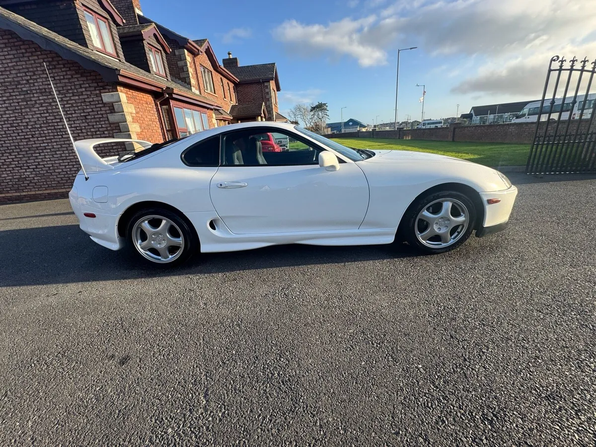 Toyota supra Factory 6 speed twin turbo - Image 3