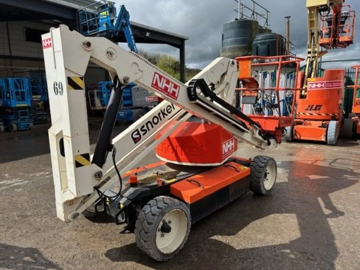 BOOM LIFT  SNORKEL A38E - Image 3